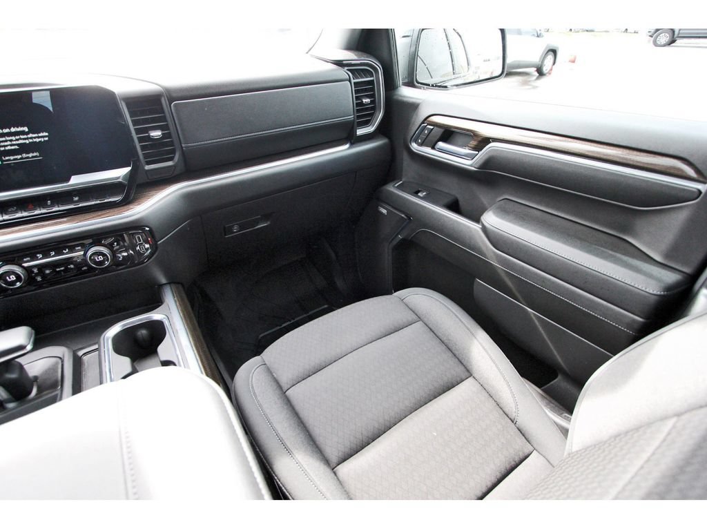 Used 2024 Chevrolet Silverado 1500 RST w/ Texas Edition Plus RWD image 12