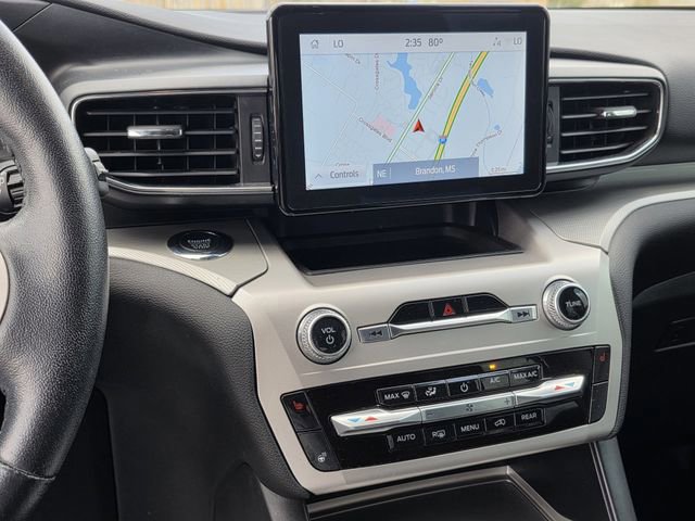 Certified 2022 Ford Explorer XLT w/ Equipment Group 202A image 9