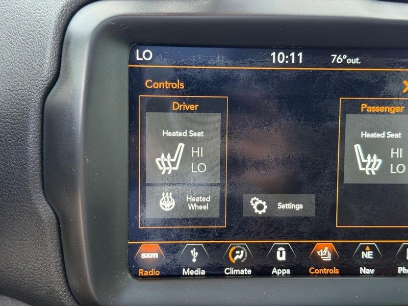 Used 2018 Jeep Renegade Trailhawk image 19