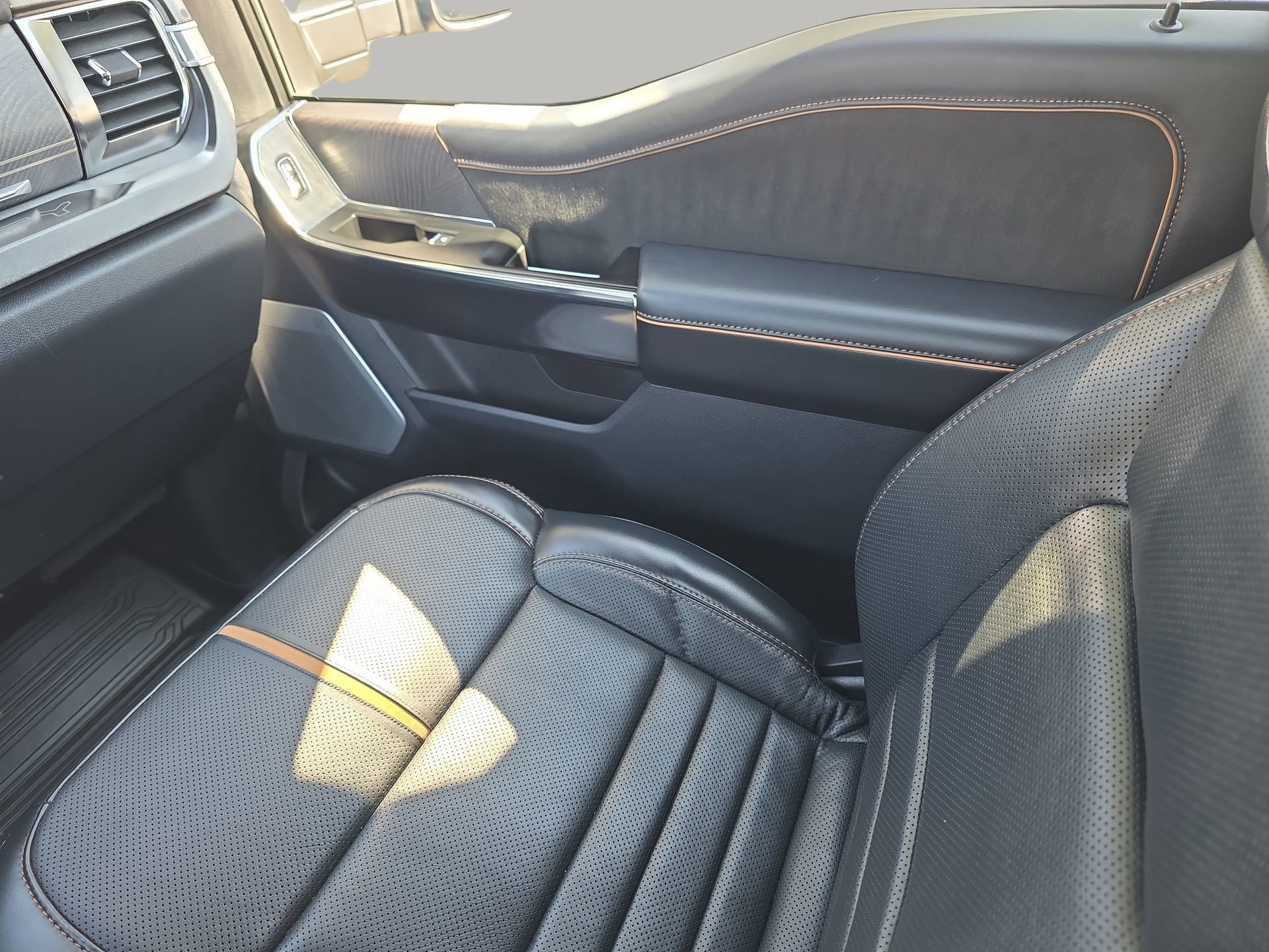 Certified 2023 Ford F350 Platinum image 45