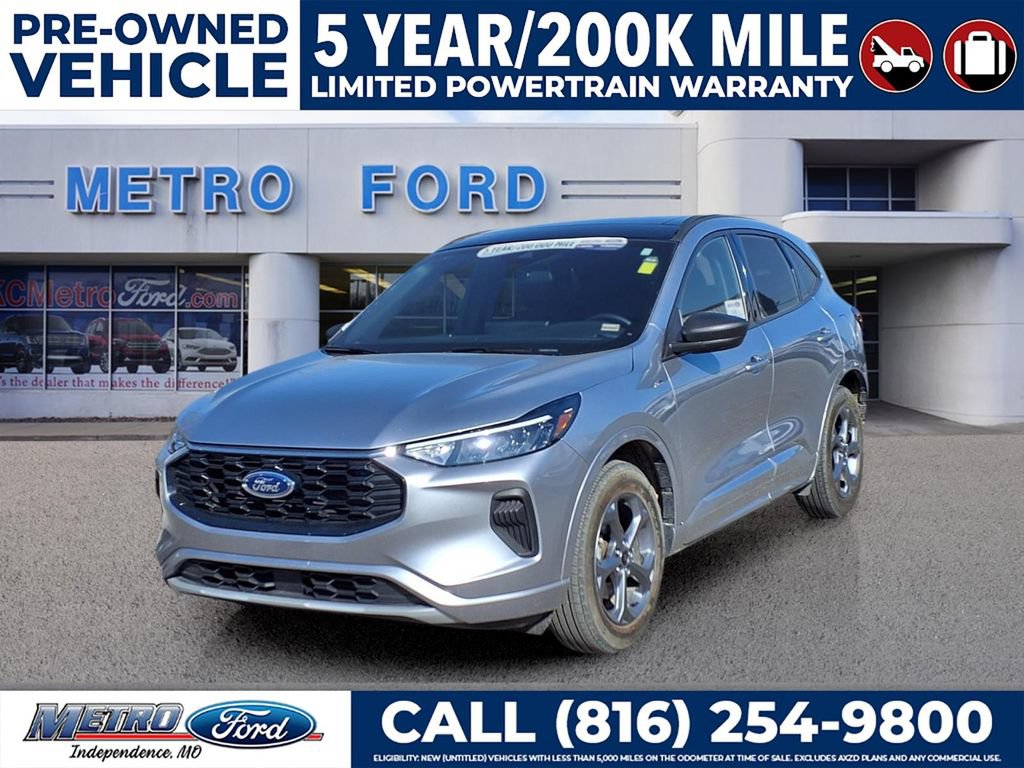 Certified 2023 Ford Escape ST-Line w/ Tech Pack #1 AWD/4WD image 7