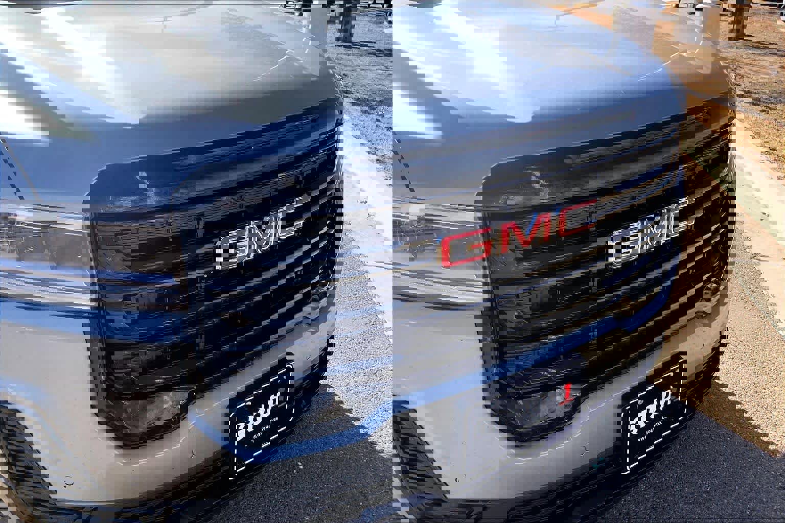 Used 2023 GMC Acadia SLE w/ Elevation Edition image 29