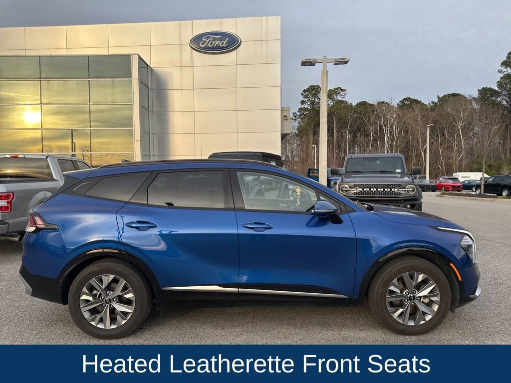 Used 2025 Kia Sportage SX image 2