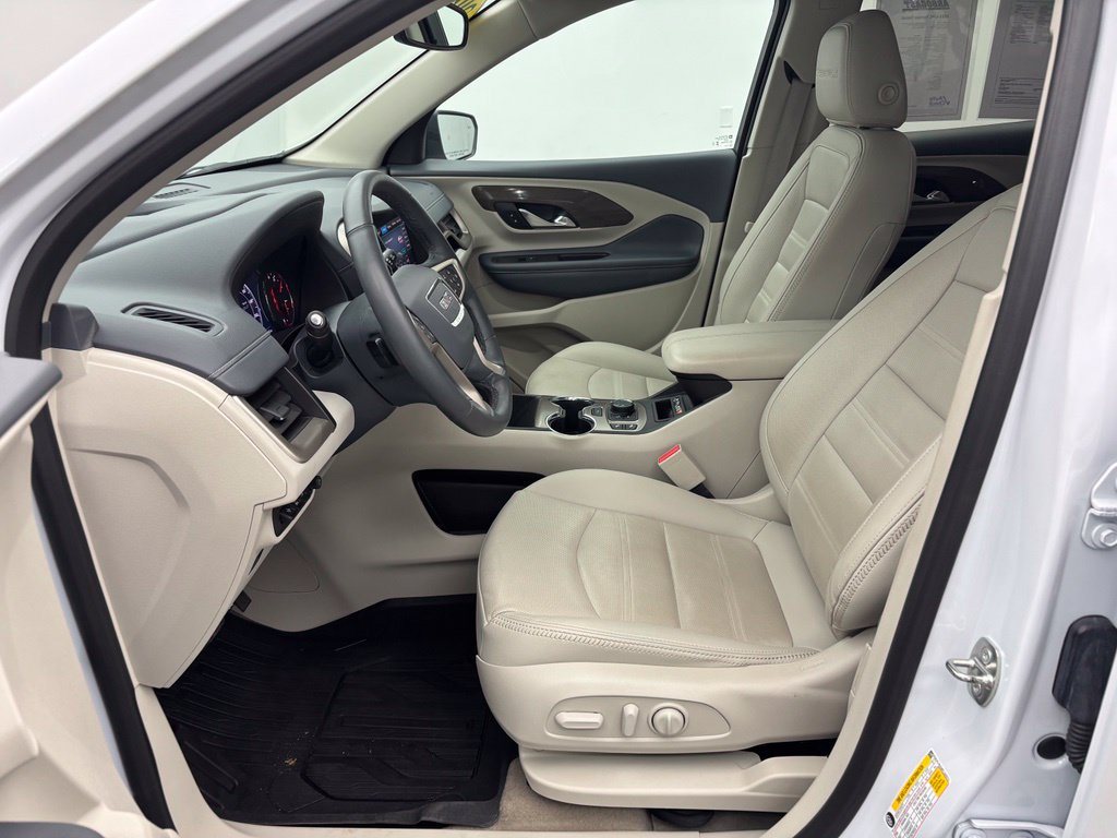 Used 2023 GMC Terrain Denali w/ LPO, Floor Liner Package AWD/4WD image 23