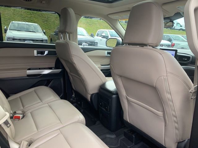 Certified 2023 Ford Explorer XLT w/ Equipment Group 202A AWD/4WD image 13