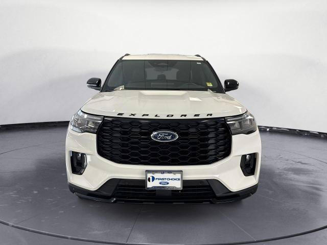 Certified 2025 Ford Explorer ST-Line w/ ST-Line Street Pack AWD/4WD image 3