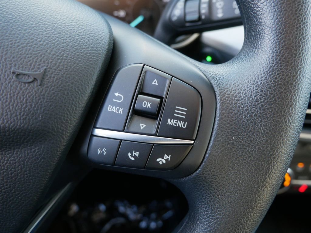 Certified 2020 Ford Escape SE image 18