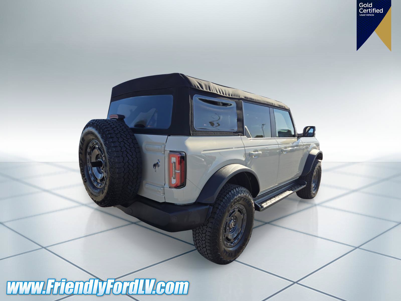 Certified 2025 Ford Bronco Outer Banks w/ Sasquatch Package AWD/4WD image 6