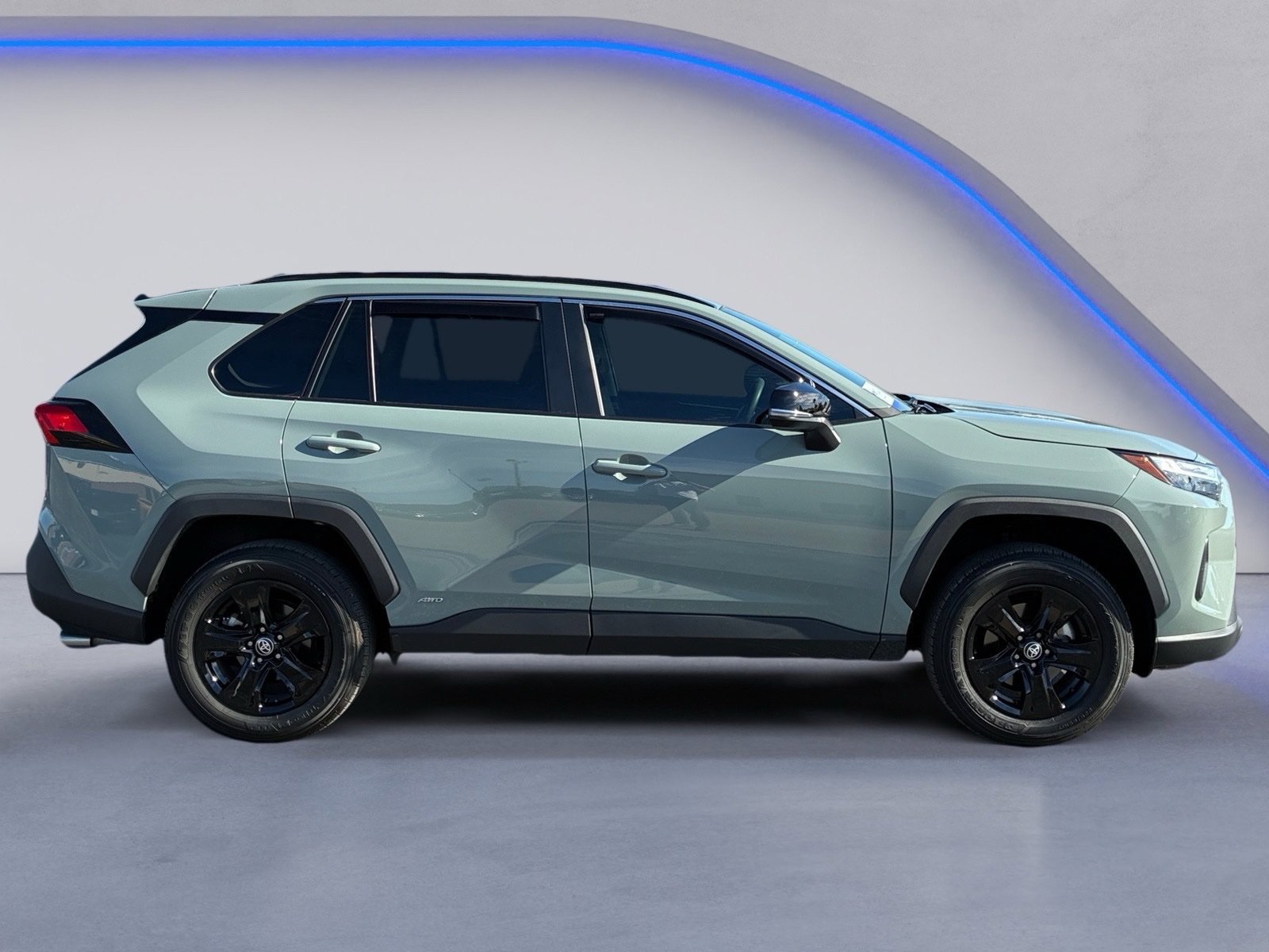 Used 2023 Toyota RAV4 XLE AWD/4WD image 8