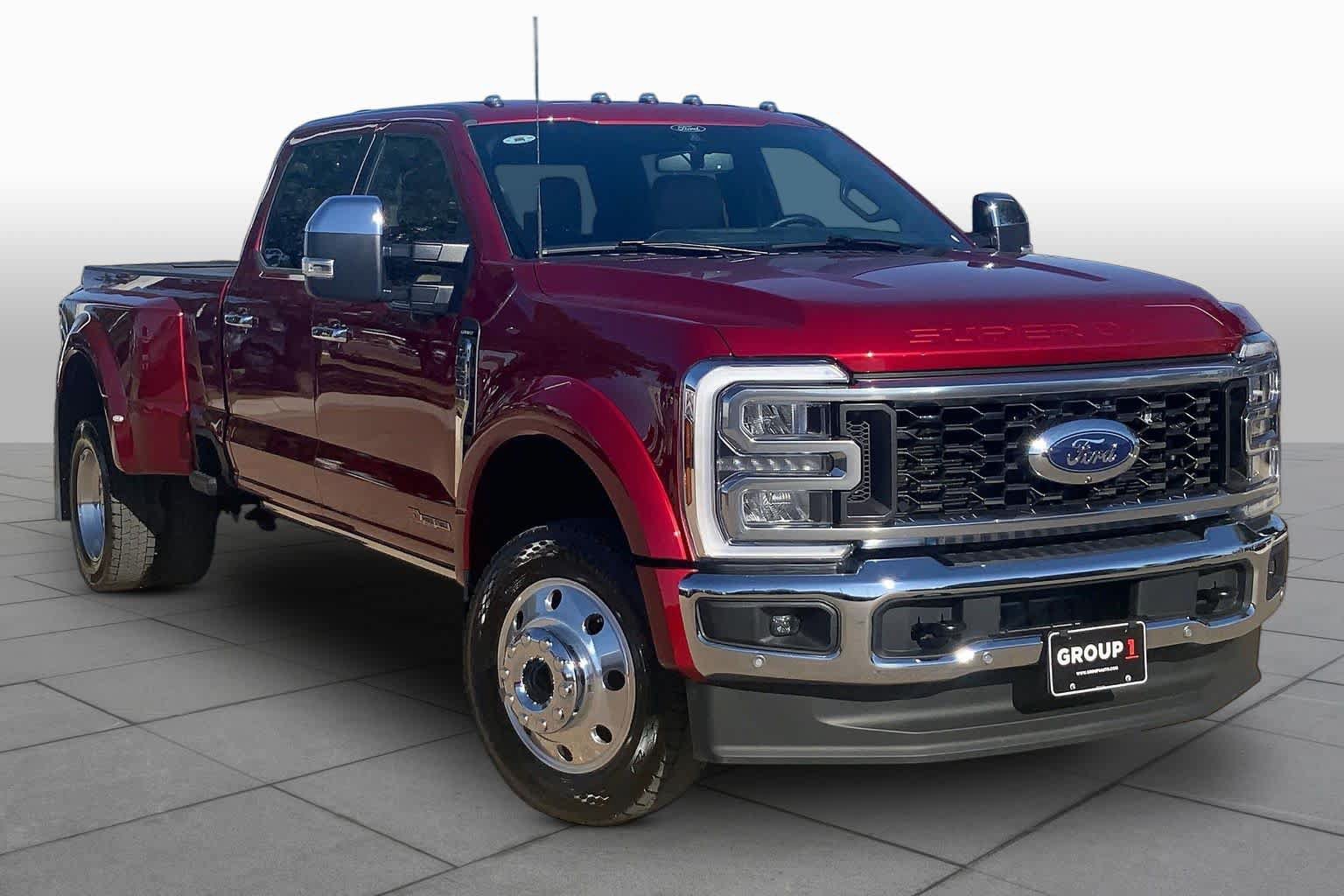 Certified 2025 Ford F450 Lariat w/ Lariat Ultimate Package AWD/4WD image 3