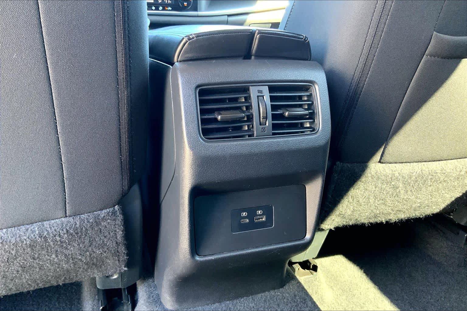 Used 2023 Nissan Rogue SV FWD image 36