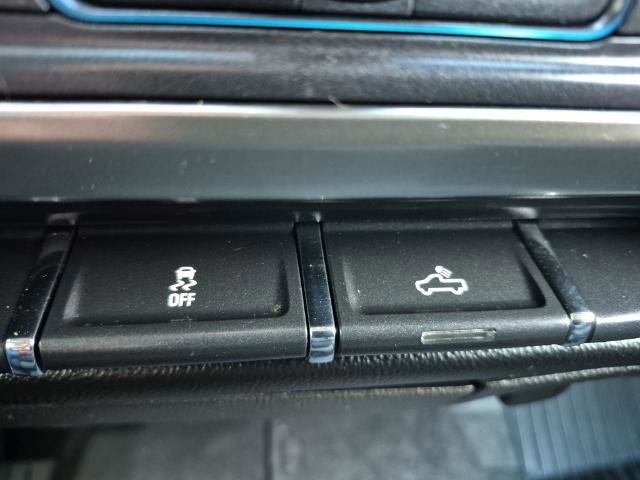 Used 2018 Chevrolet Silverado 1500 LT w/ All Star Edition image 27