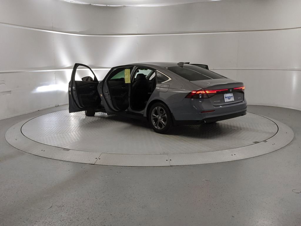 Used 2023 Honda Accord EX-L image 10