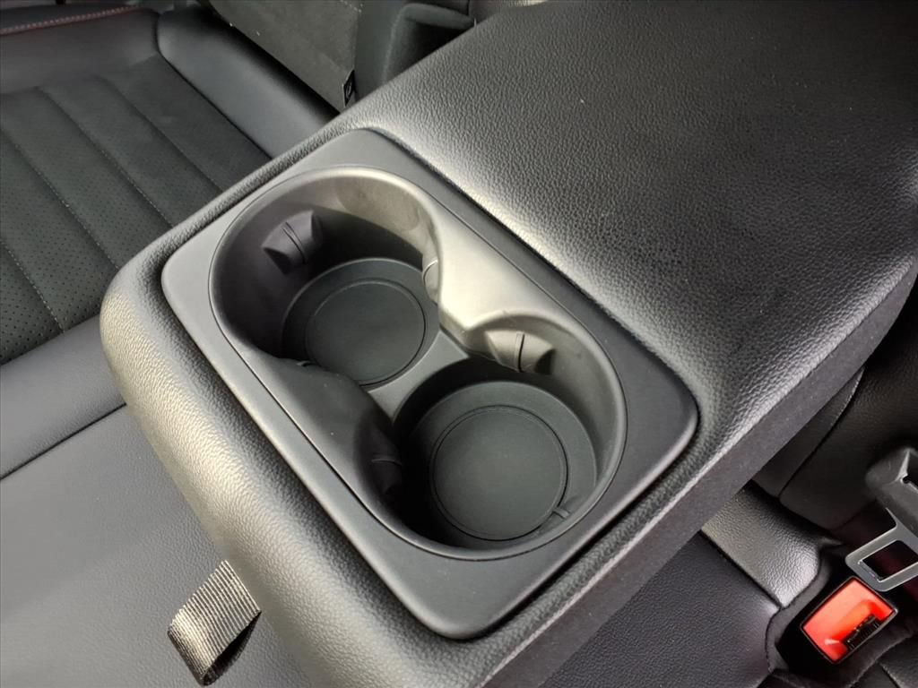 Certified 2024 Ford Edge ST-Line w/ Class II Trailer Tow Package image 34