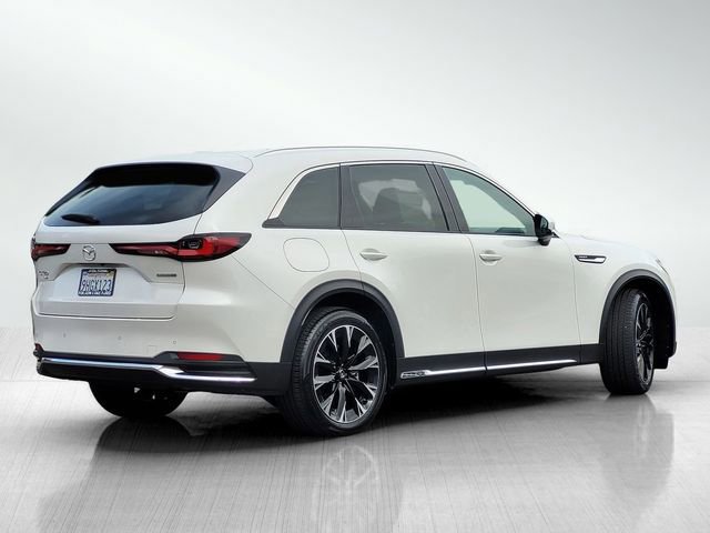 Used 2024 MAZDA CX-90 Plug-In Hybrid w/ Premium Pkg image 3