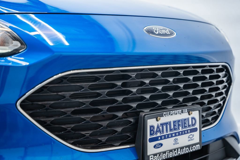 Certified 2020 Ford Escape SE image 11