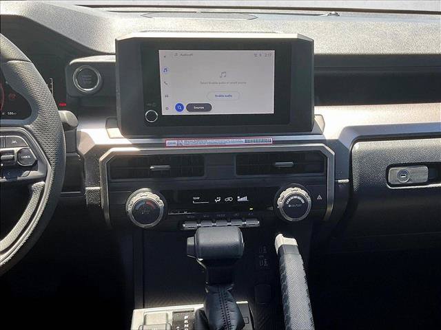 Used 2025 Toyota 4Runner SR5 AWD/4WD image 8