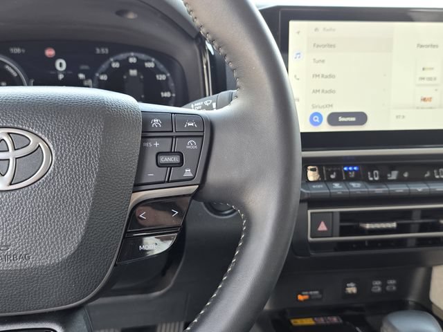 Used 2025 Toyota Camry XLE w/ Premium Package FWD image 28