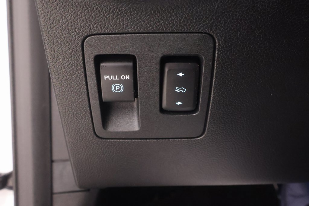 Certified 2020 Ford F150 Lariat w/ Equipment Group 502A Luxury image 27