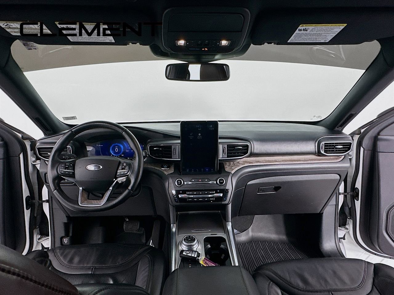 Certified 2020 Ford Explorer Platinum w/ Premium Technology Package image 11