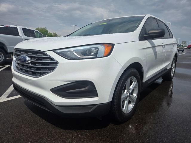 Certified 2019 Ford Edge SE FWD image 2