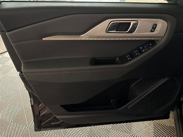 Certified 2026 Ford Explorer Active RWD image 15