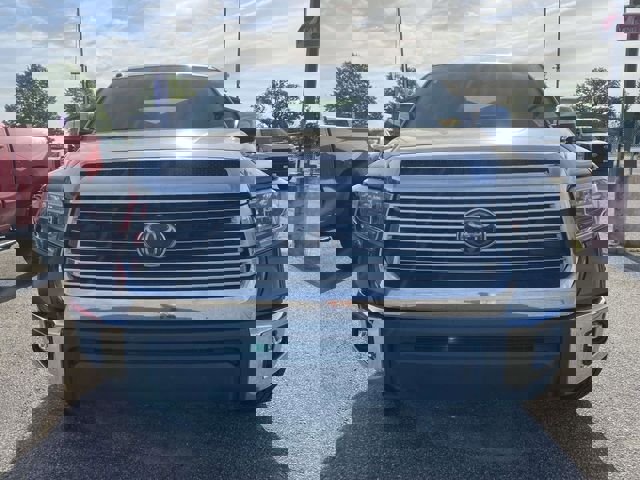 Used 2018 Toyota Tundra Limited w/ Limited Premium Package image 3