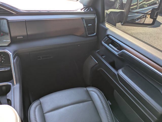 Used 2024 GMC Sierra 2500 Denali w/ Denali Reserve Package AWD/4WD image 17