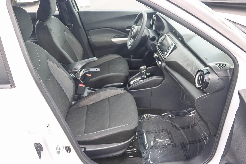 Used 2019 Nissan Kicks SV w/ Exterior Package FWD image 19