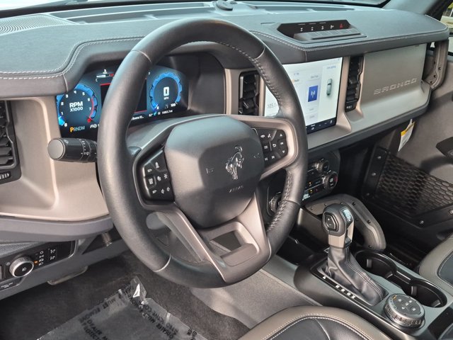 Certified 2025 Ford Bronco Outer Banks w/ Sasquatch Package AWD/4WD image 10