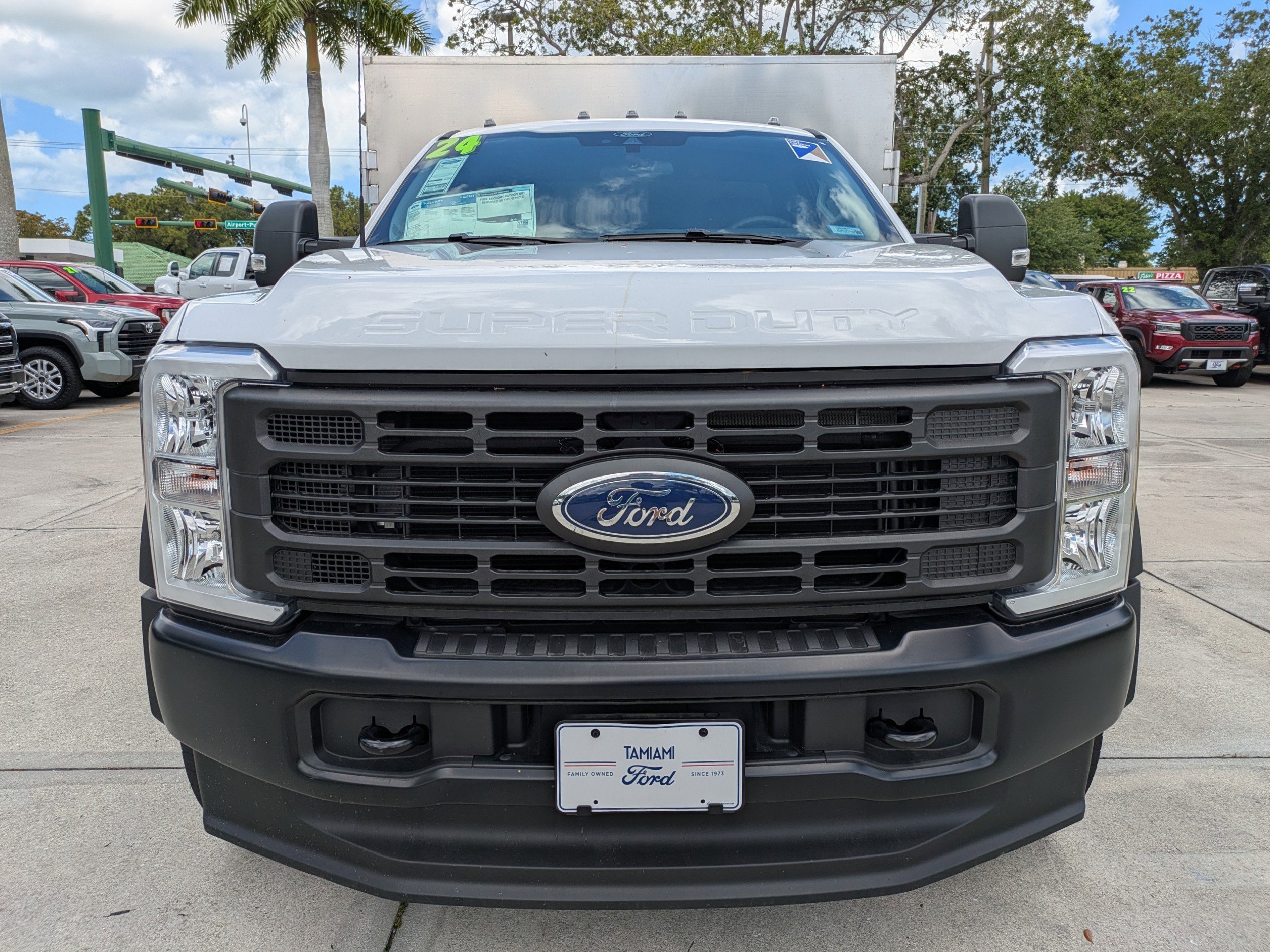 Certified 2024 Ford F550 4x4 Regular Cab Super Duty image 8