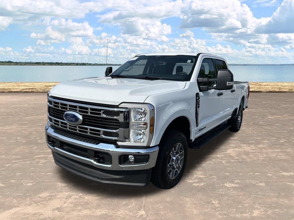 Certified 2025 Ford F250 XLT AWD/4WD image 4