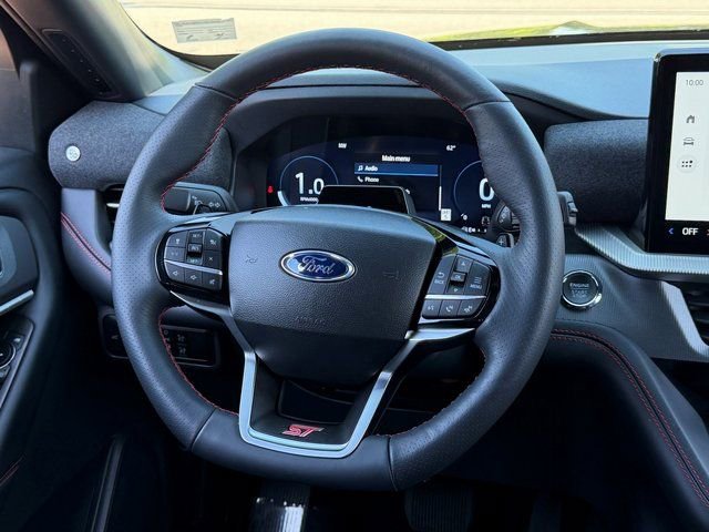 Certified 2025 Ford Explorer ST AWD/4WD image 18