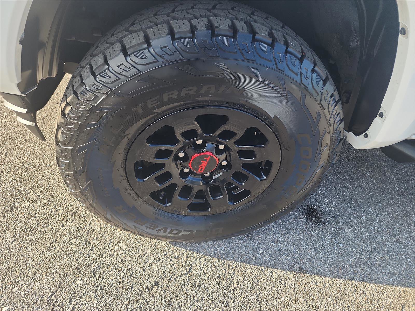 Used 2022 Toyota Tacoma TRD Sport w/ TRD Premium Sport Package image 9