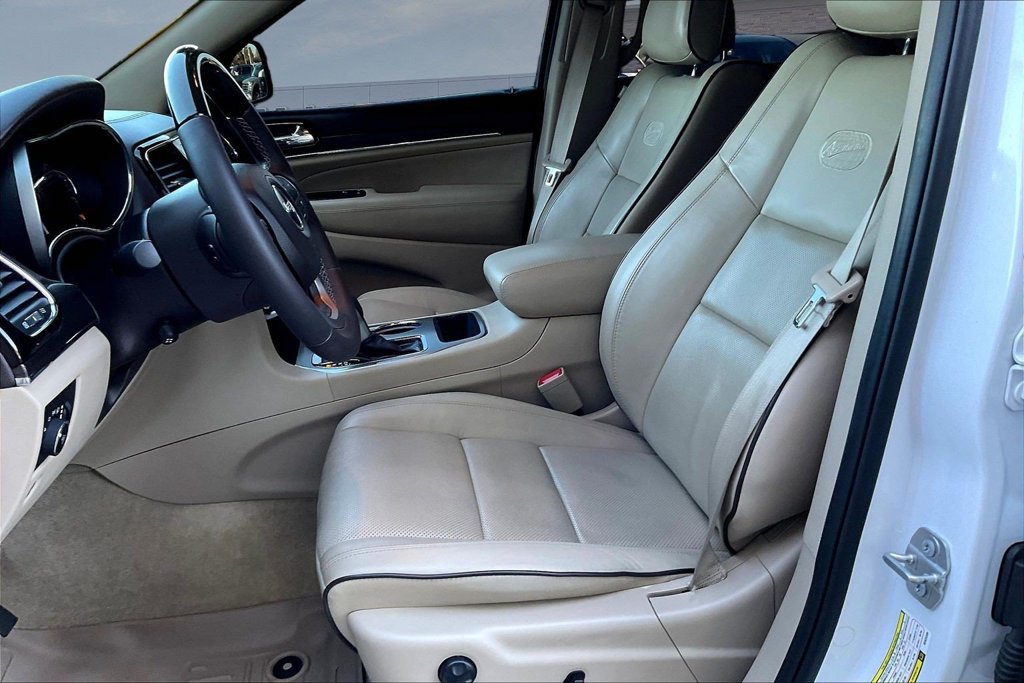 Used 2019 Jeep Grand Cherokee Overland RWD image 21