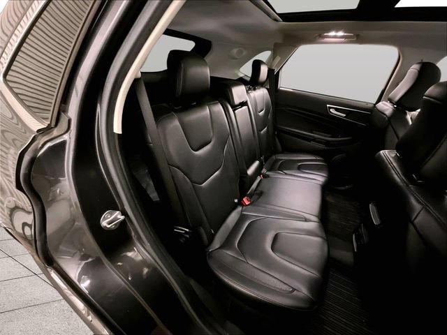 Certified 2020 Ford Edge Titanium AWD/4WD image 26