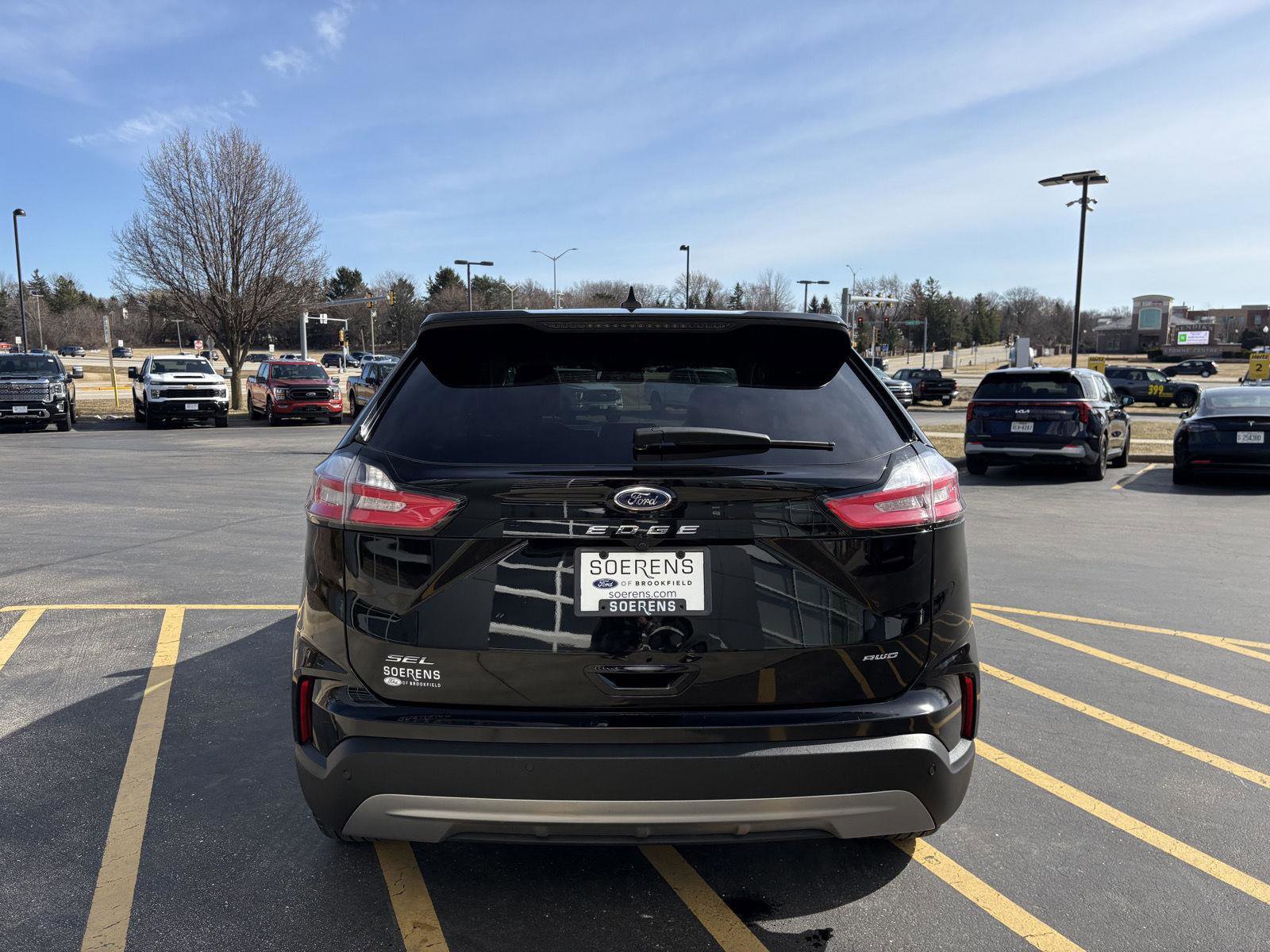 Certified 2024 Ford Edge SEL w/ Convenience Package image 5