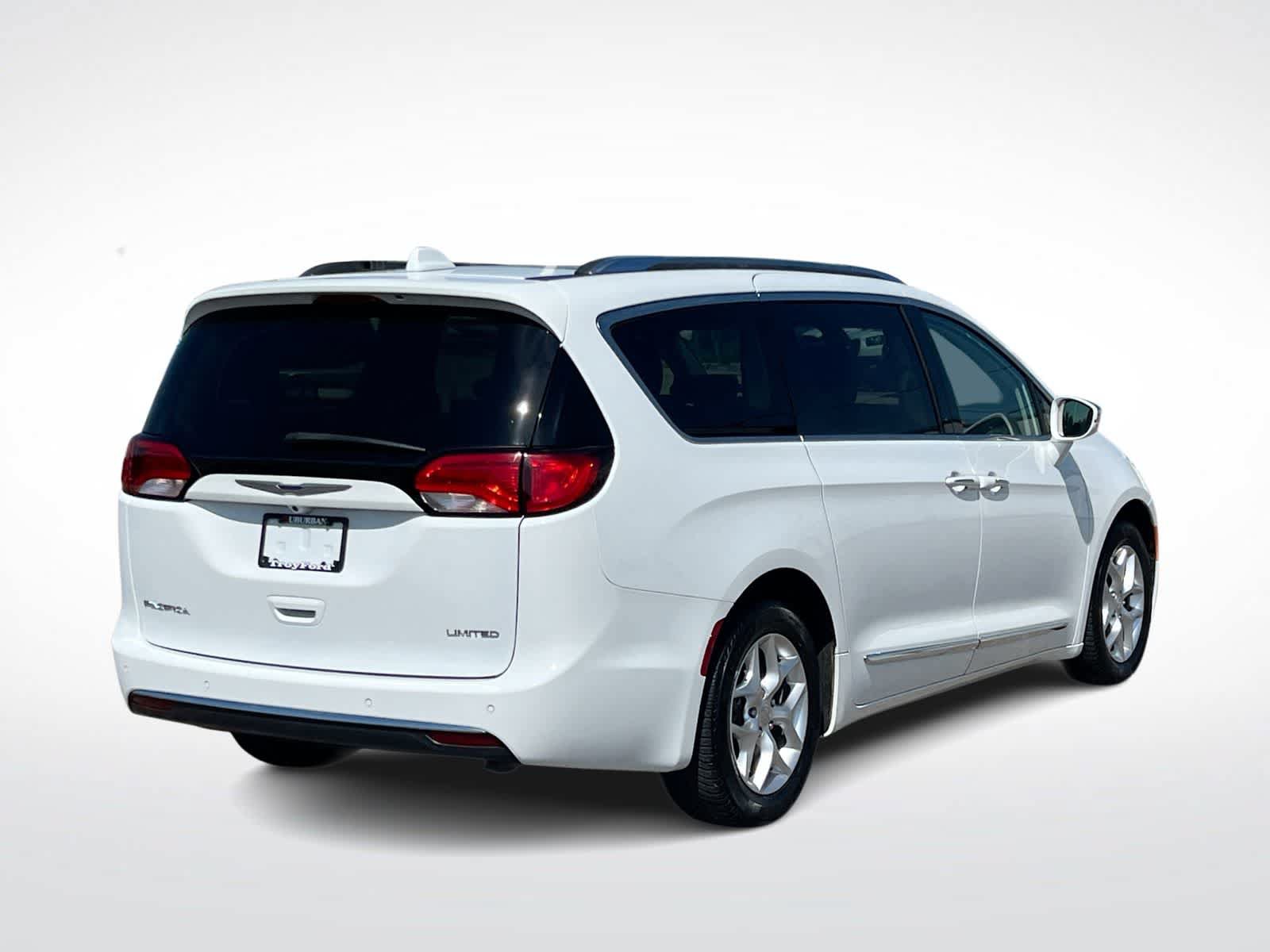 Used 2020 Chrysler Pacifica Limited FWD image 8
