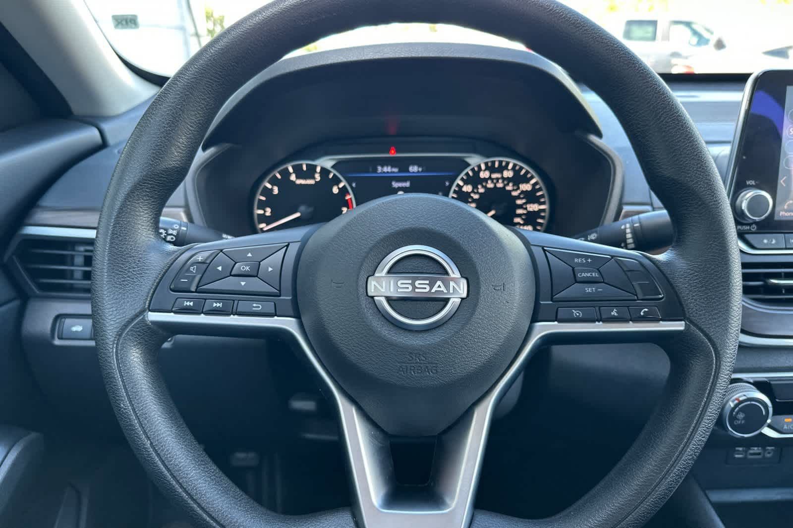 Used 2024 Nissan Altima 2.5 SV image 23