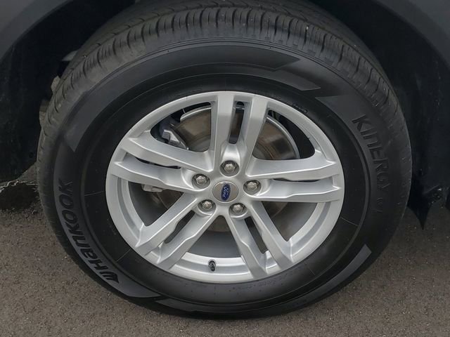 Certified 2024 Ford Explorer XLT w/ Equipment Group 202A image 5