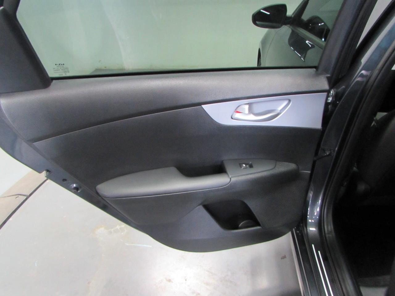 Used 2024 Kia Forte LXS FWD image 25