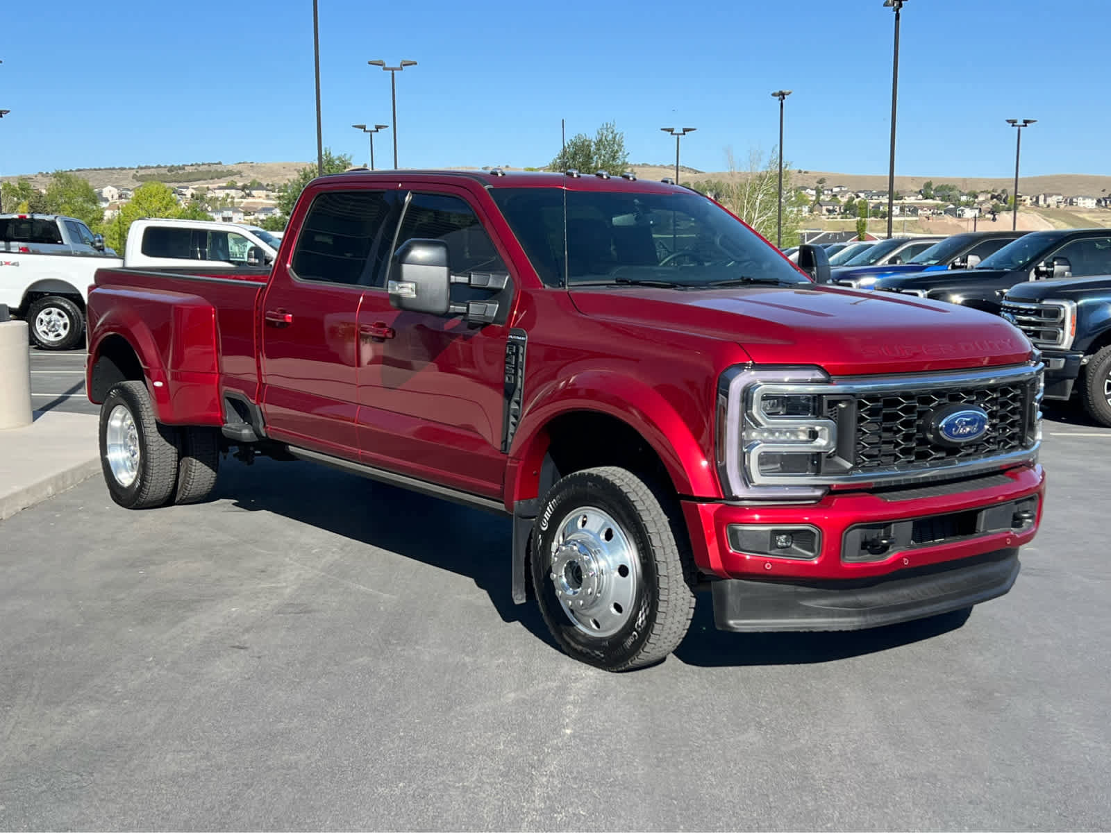 Certified 2025 Ford F450 Platinum w/ FX4 Off-Road Package AWD/4WD image 5