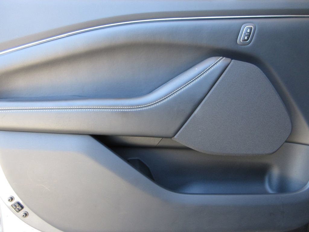 Certified 2023 Ford Mustang Mach-E Select RWD image 9
