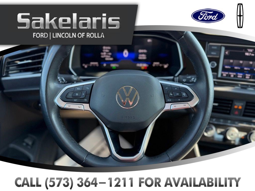 Used 2024 Volkswagen Jetta SE FWD image 16