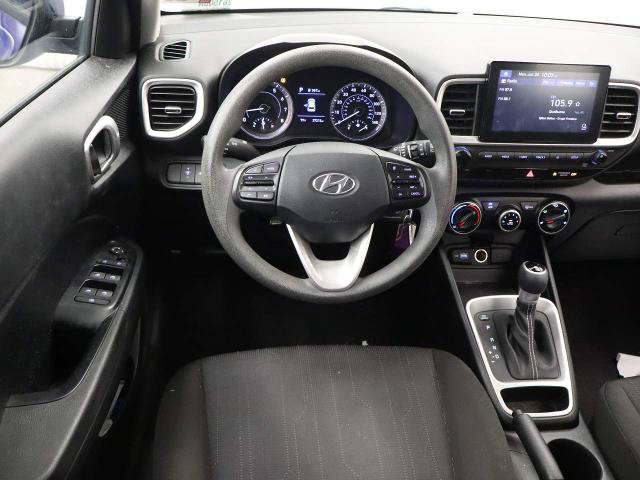Used 2022 Hyundai Venue SE FWD image 14