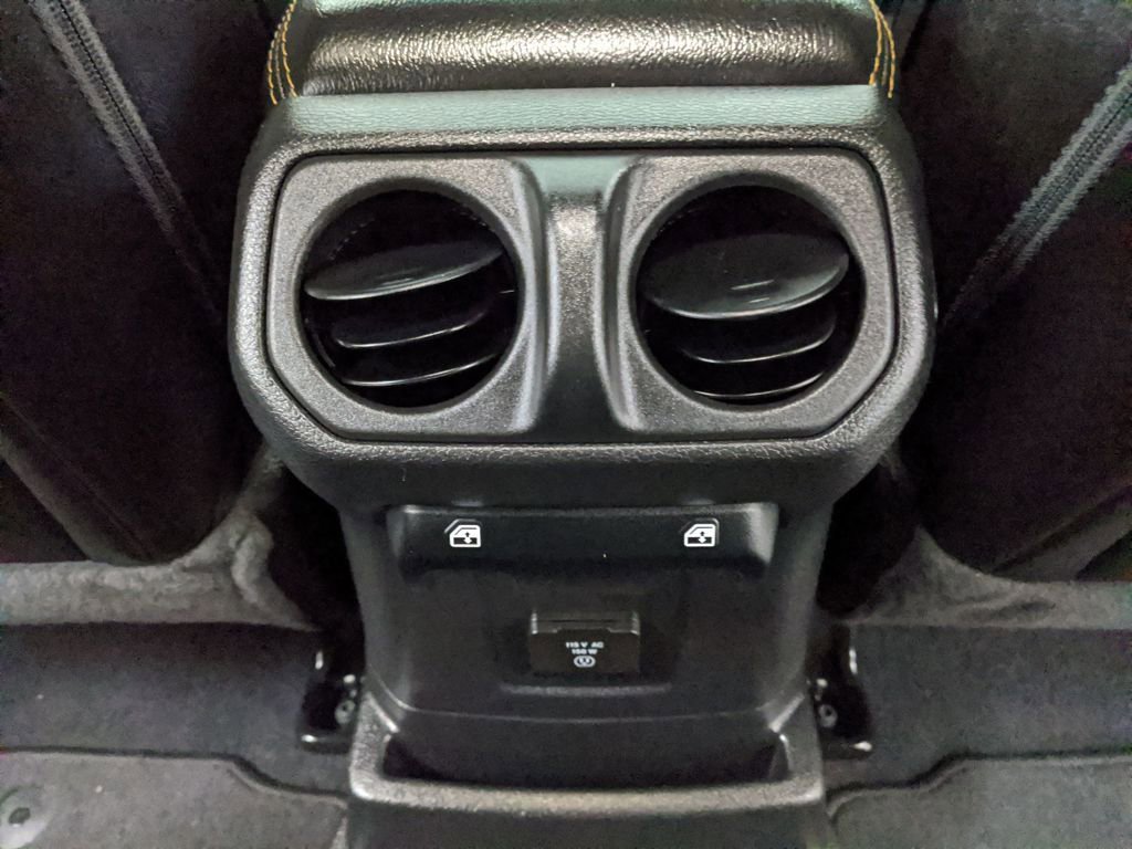 Used 2023 Jeep Wrangler Unlimited Sahara image 15