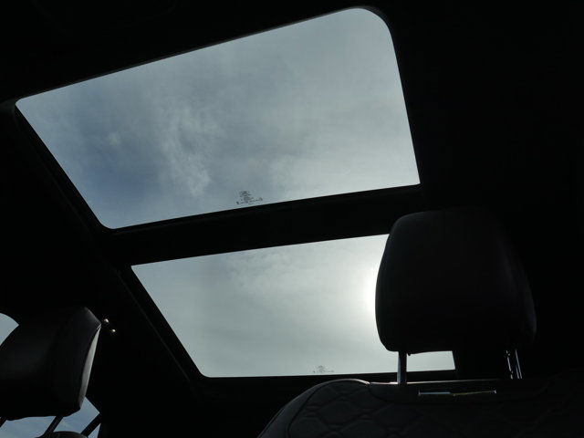 Certified 2025 Ford Explorer Platinum w/ Ultimate Package image 12