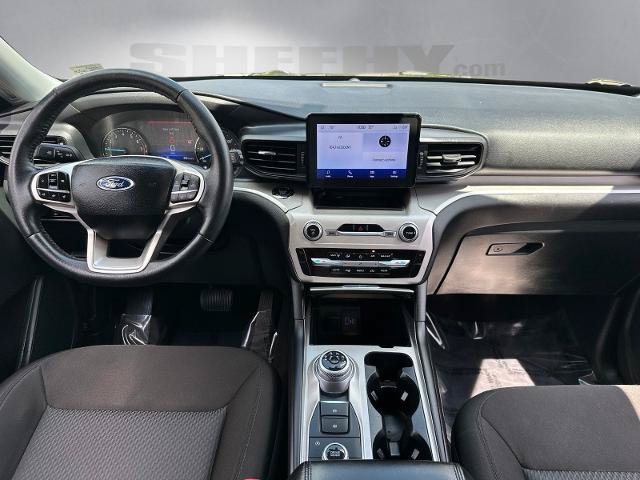 Certified 2024 Ford Explorer XLT AWD/4WD image 3