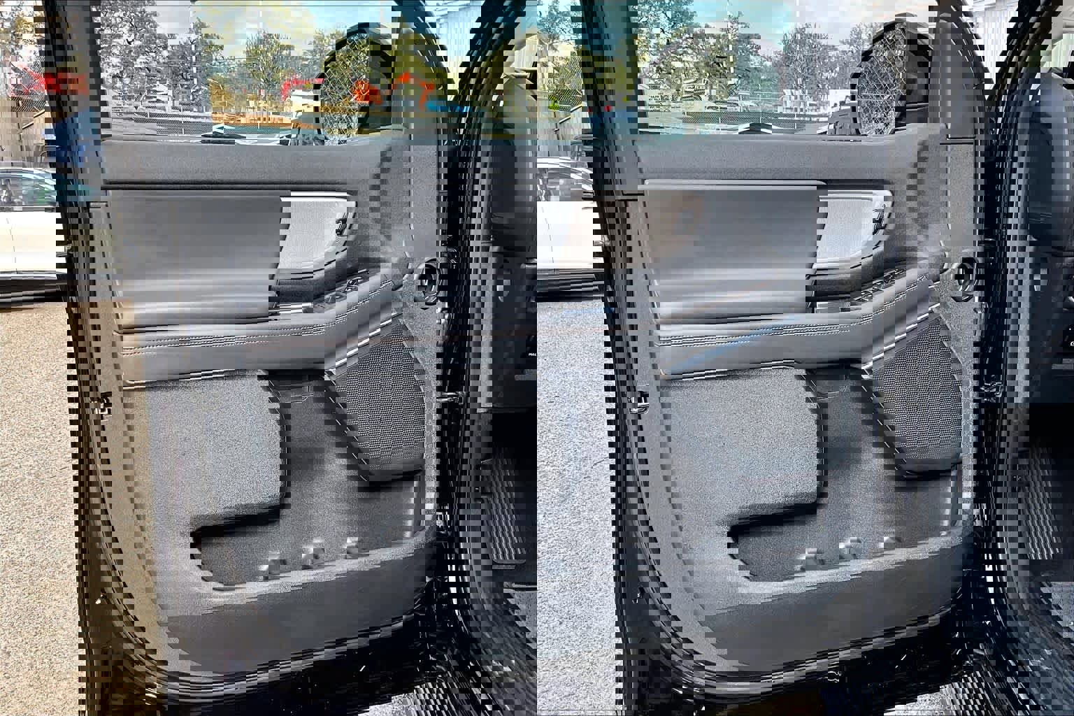 Certified 2025 Ford Expedition Active image 21