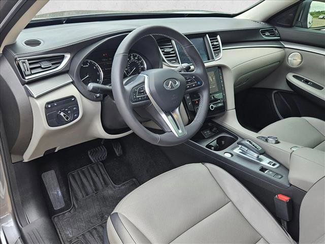 Used 2024 INFINITI QX50 Luxe FWD image 10